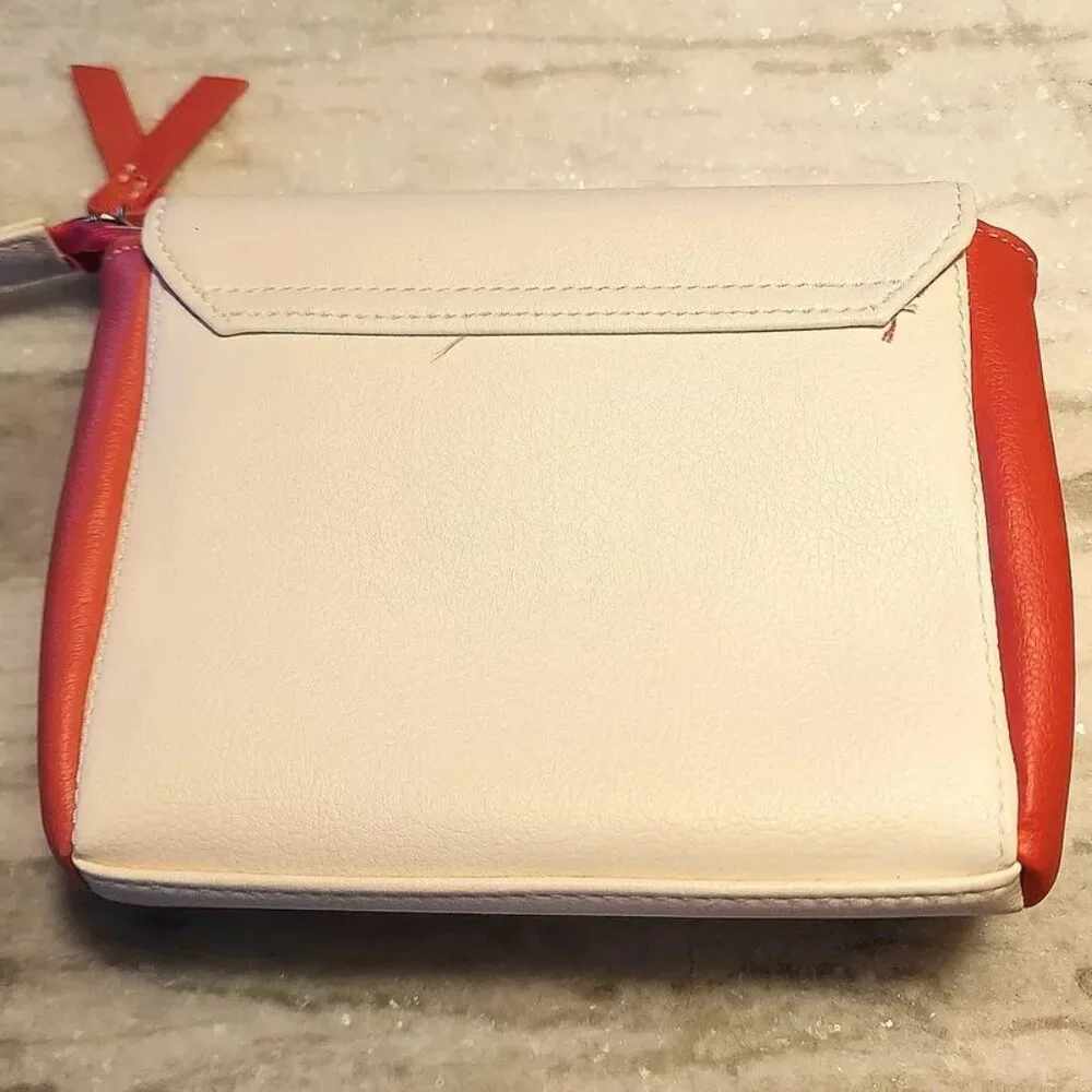 Diptyque X Qatar Airways First Class Pouch Amenities Set Limited Edition - Picture 2 of 9